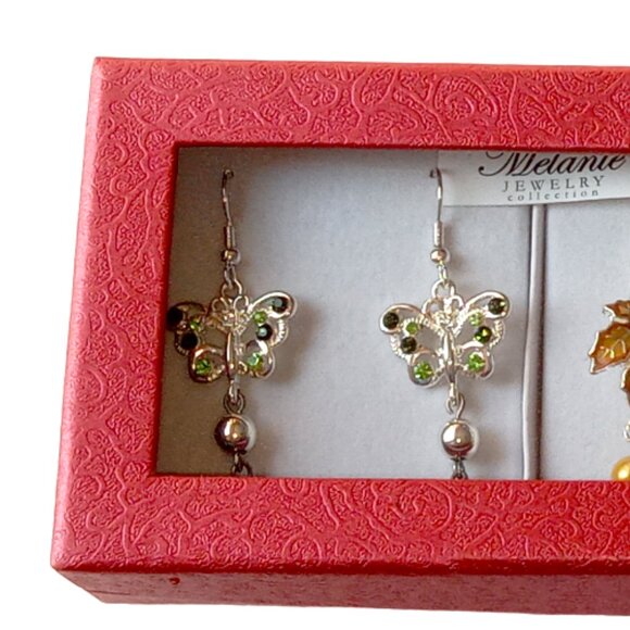 3 Pairs of Dangle Earrings, Butterflies, Leafs, Snowflakes - Picture 14 of 16